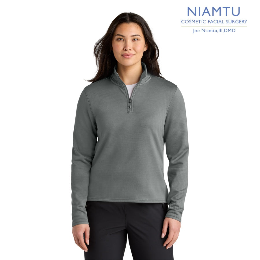 The North Face (NF0A8FQK) Women’s Aim 1/4-Zip Fleece (NIAMTU)